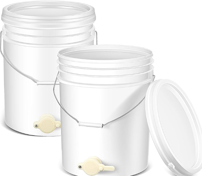 Bee Honey Bucket with Pour Spout